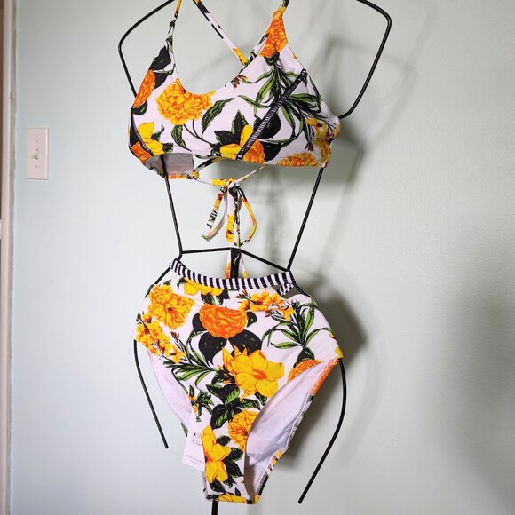 NWT Cupshe Floral Paradise High Waisted Bikini- Medium - Picture 4 of 7
